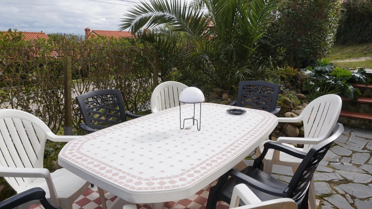 Viviendas Rurales Calderas Apartment *