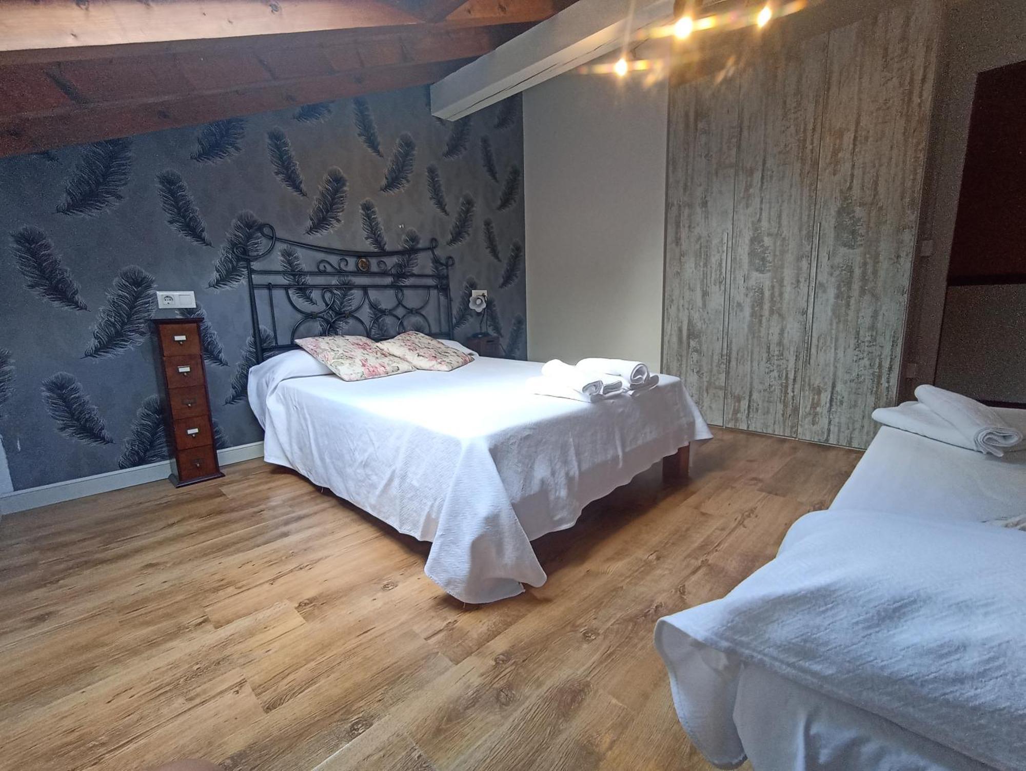 Viviendas Rurales Calderas Apartment
